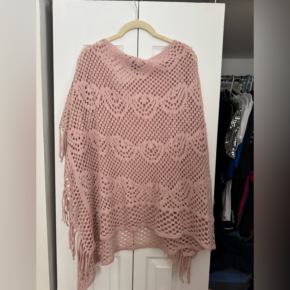 Cejon Light Pink Crochet Poncho - Picture 3 of 6